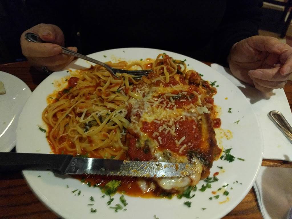 Morettis Ristorante & Pizzeria Mount Prospect | restaurant | 1799 S Busse Rd, Mt Prospect, IL 60056, USA | 8475932200 OR +1 847-593-2200