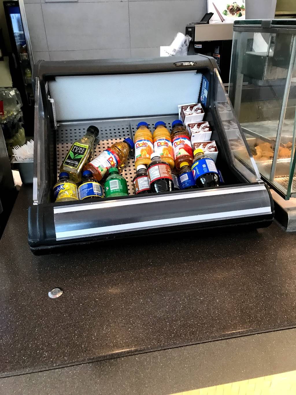 Manchu Wok | restaurant | 1 Eglinton Square #107, Scarborough, ON M1L 2K1, Canada | 4167556665 OR +1 416-755-6665