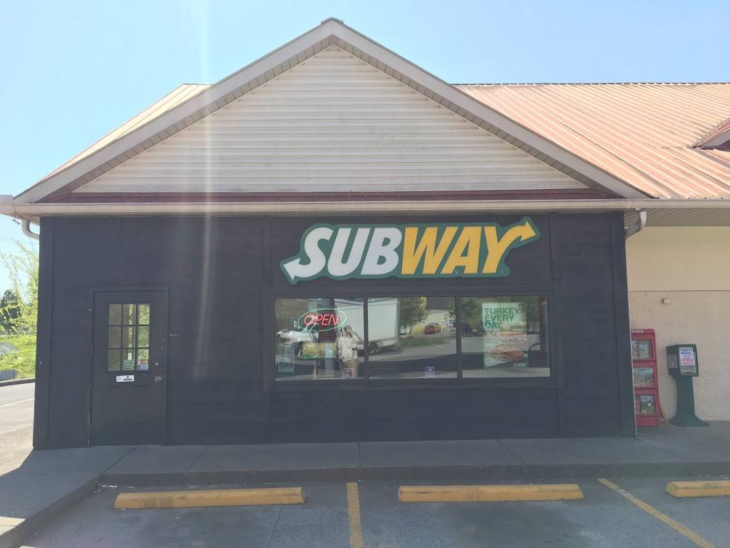 Subway | restaurant | 2467 Boyds Creek Hwy, Sevierville, TN 37876, USA | 8653661044 OR +1 865-366-1044