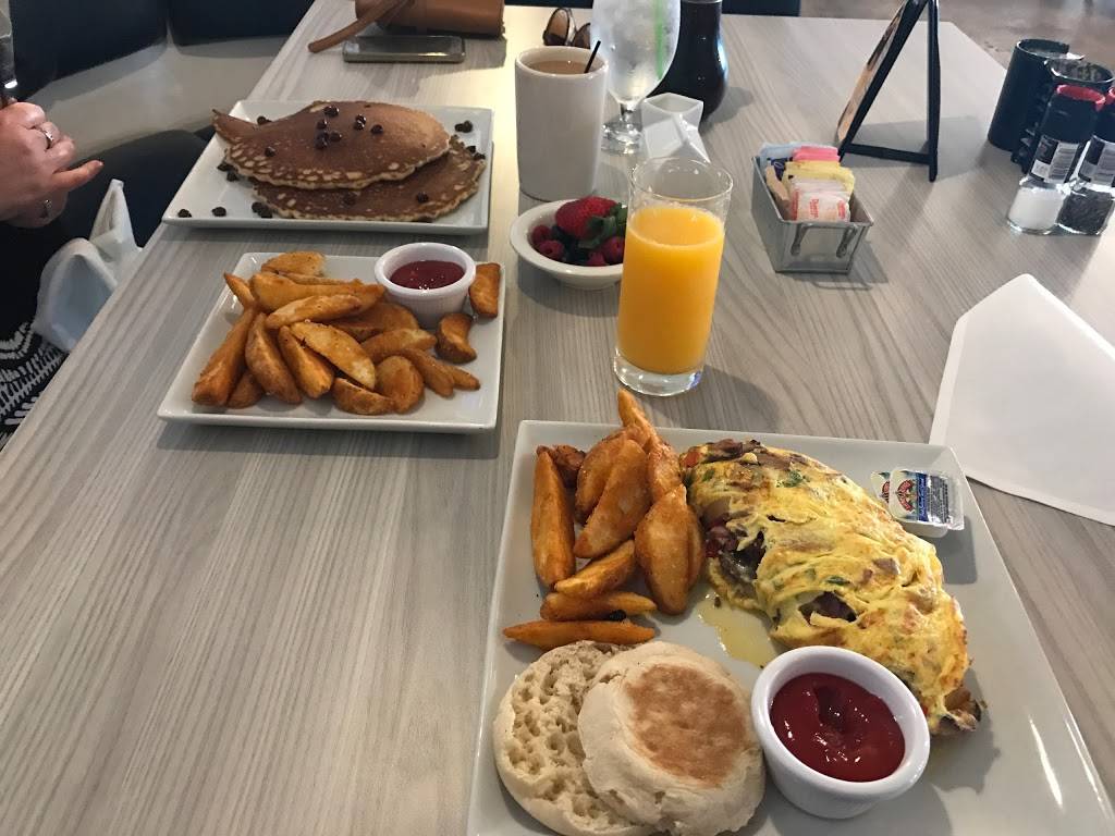 Boathouse Kitchen and Bar | restaurant | 6300 Gulf Blvd, St Pete Beach, FL 33706, USA | 7273694950 OR +1 727-369-4950