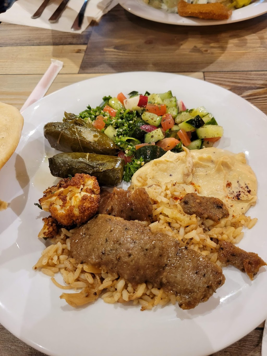 Dimassis Mediterranean Buffet | restaurant | 12858 Frontage Rd, San Antonio, TX 78249, USA | 2102512124 OR +1 210-251-2124