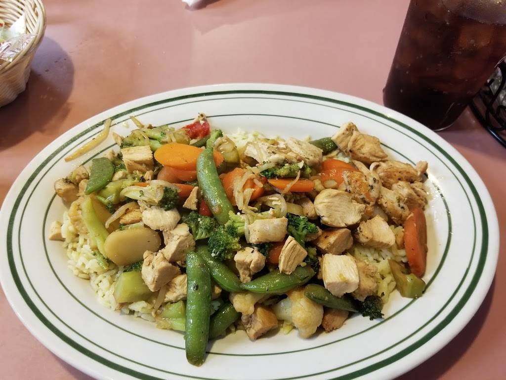 Golden Greek | restaurant | 180 N Groesbeck Hwy, Mt Clemens, MI 48043, USA | 5864638788 OR +1 586-463-8788