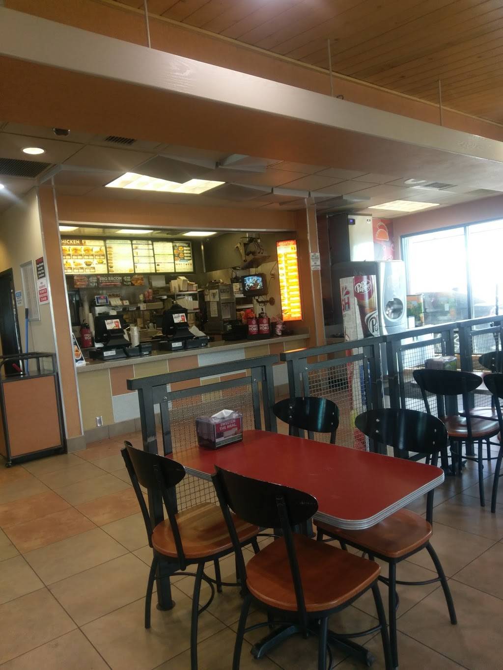 Jack in the Box | restaurant | 12440 Amargosa Rd, Victorville, CA 92392, USA | 7602410740 OR +1 760-241-0740