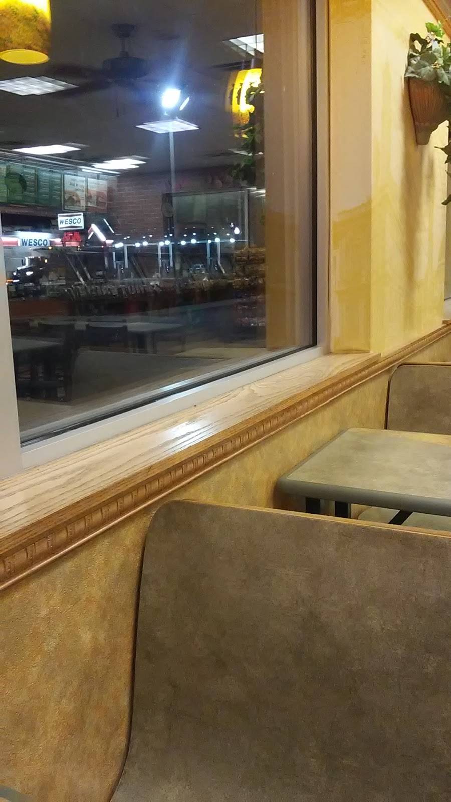 Subway | restaurant | 267 S Charles St, White Cloud, MI 49349, USA | 2316891864 OR +1 231-689-1864