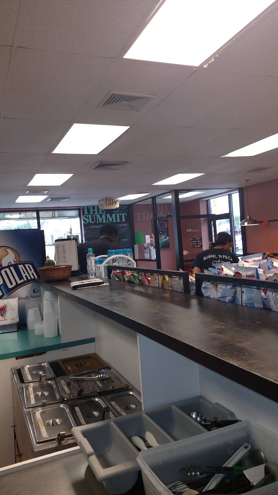 Bushel ‘n Peck Summit | restaurant | 17 Mountain St E, Worcester, MA 01606, USA | 5088560516 OR +1 508-856-0516