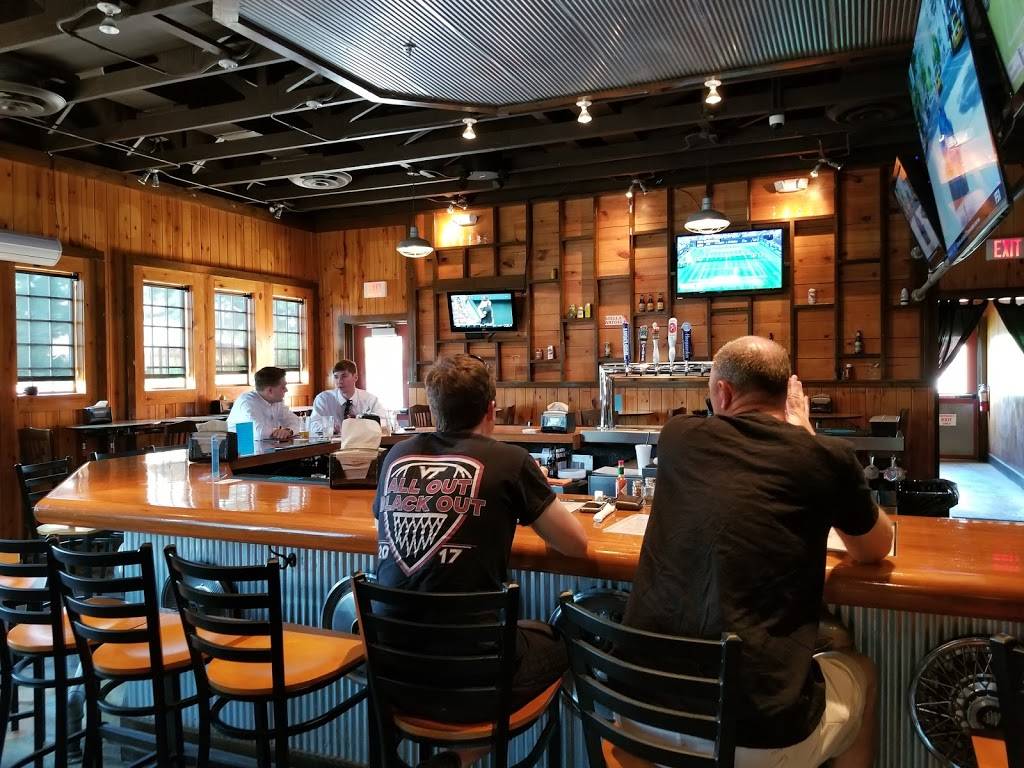 Fattys Taphouse | restaurant | 10101 Jefferson Davis Hwy, Fredericksburg, VA 22407, USA | 5406934747 OR +1 540-693-4747