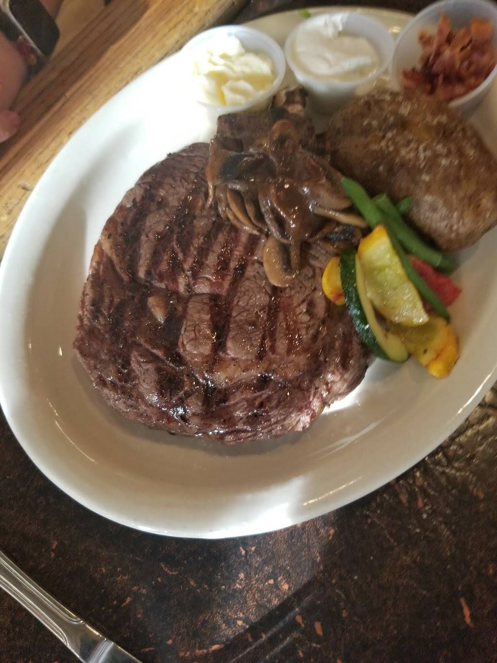 The Point on Penn @ the old Elbow Room | restaurant | 605 N Pennsylvania St, Indianapolis, IN 46202, USA | 3177466961 OR +1 317-746-6961