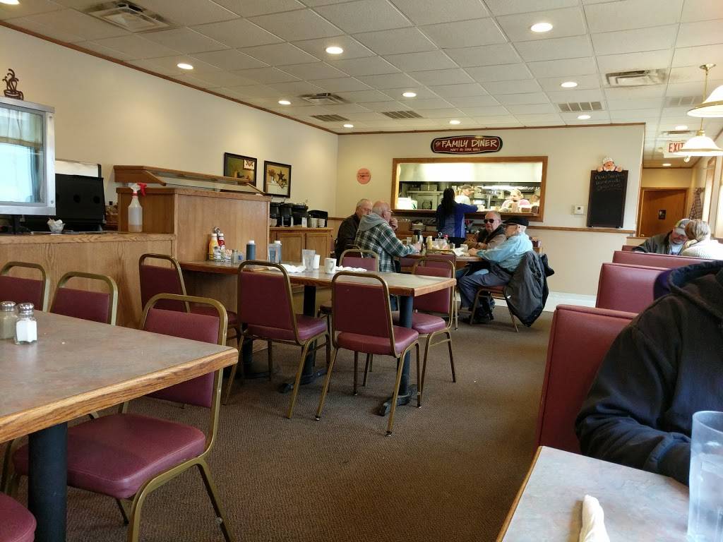 Family Diner | restaurant | 1604 Hill Ave, Spirit Lake, IA 51360, USA | 7123365422 OR +1 712-336-5422