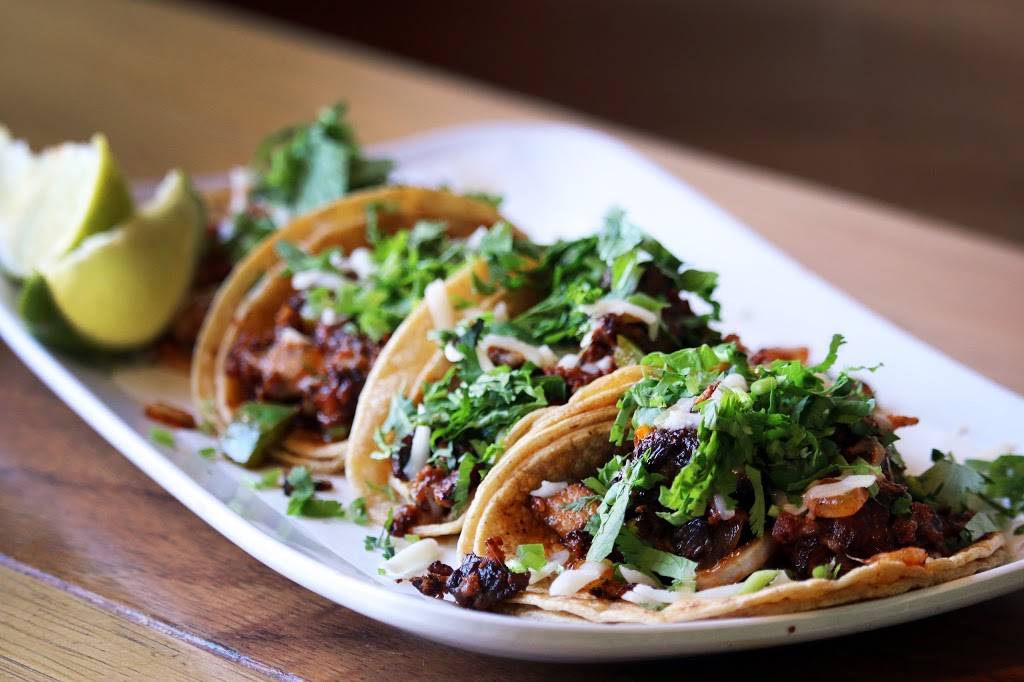 Salsa Verde Mexican Restaurant | restaurant | 55 S Raceway Rd, Indianapolis, IN 46231, USA | 3179864309 OR +1 317-986-4309