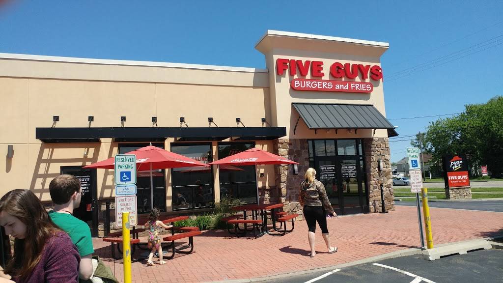 Five Guys | meal takeaway | 1408 Peninsula Dr, Erie, PA 16505, USA | 8148381111 OR +1 814-838-1111