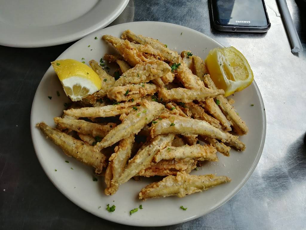 Yiannis Greek Cuisine | restaurant | 514 Dodecanese Blvd, Tarpon Springs, FL 34689, USA | 7279347335 OR +1 727-934-7335