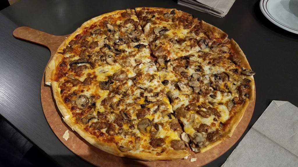 Pizza Hut | restaurant | 2211 Milton Ave, Janesville, WI 53545, USA | 6087548800 OR +1 608-754-8800