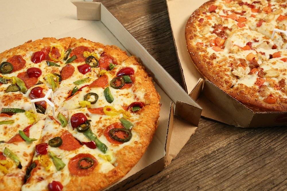 Pizza Hut | meal takeaway | 3439 Oak Lawn Ave, Dallas, TX 75219, USA | 2145221414 OR +1 214-522-1414