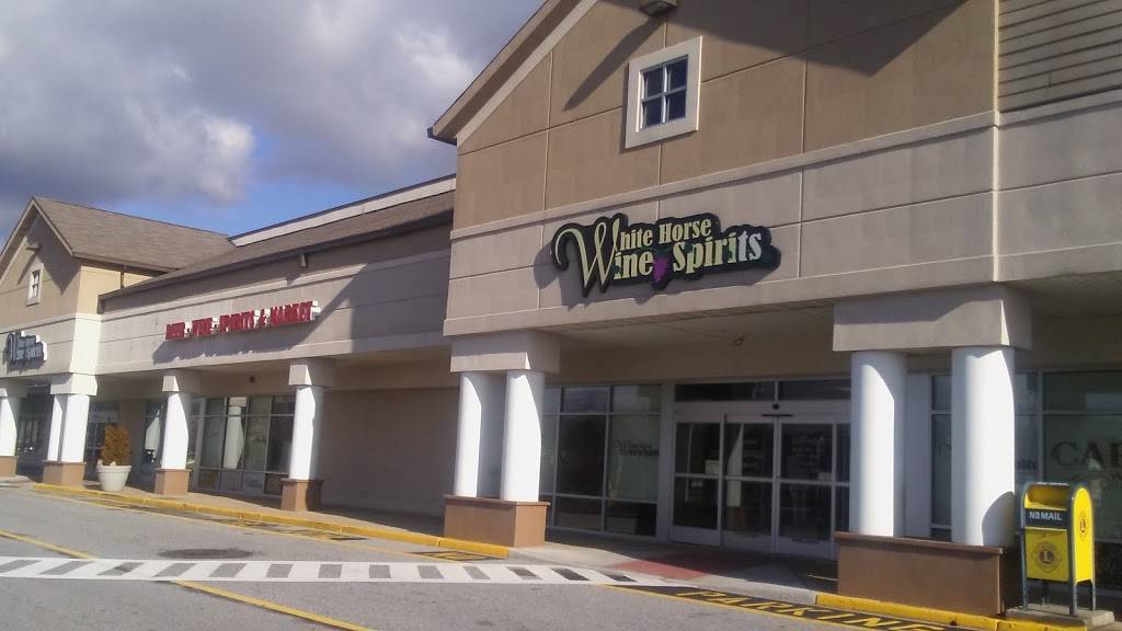 White Horse Wine and Spirits | meal takeaway | 676 White Horse Pike, Absecon, NJ 08201, USA | 6096779880 OR +1 609-677-9880