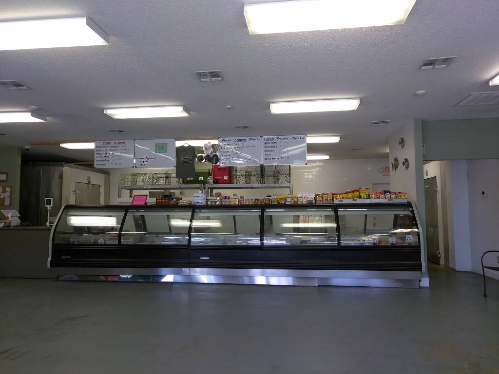 Shucks Seafood | restaurant | 306 N Hickory St, Jesup, GA 31545, USA | 9123852129 OR +1 912-385-2129