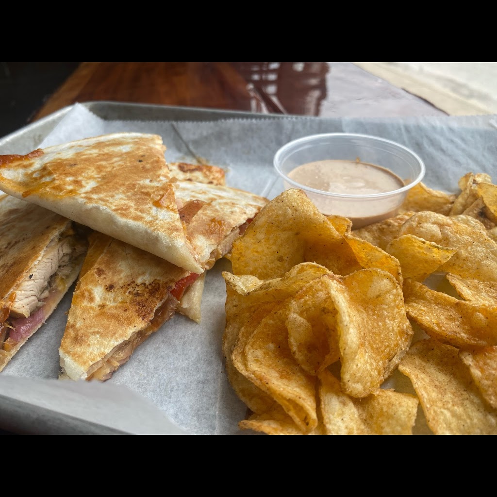 Gomez BBQ On 10th | restaurant | 2827 E 10th St, Indianapolis, IN 46201, USA | 3174147661 OR +1 317-414-7661