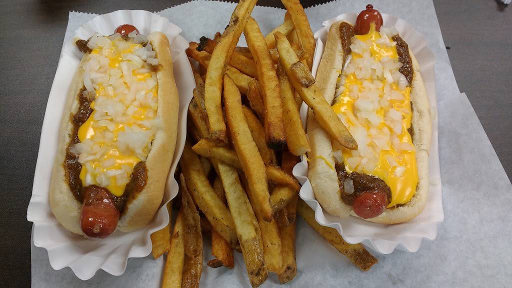 Chubz Famous Chiliburgers | restaurant | 200 A West Woodlawn Rd, Charlotte, NC 28217, USA | 9802371880 OR +1 980-237-1880