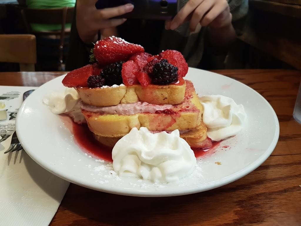 Silo Restaurant & Gift Shop | restaurant | 537 Aviation Rd, Queensbury, NY 12804, USA | 5187981900 OR +1 518-798-1900