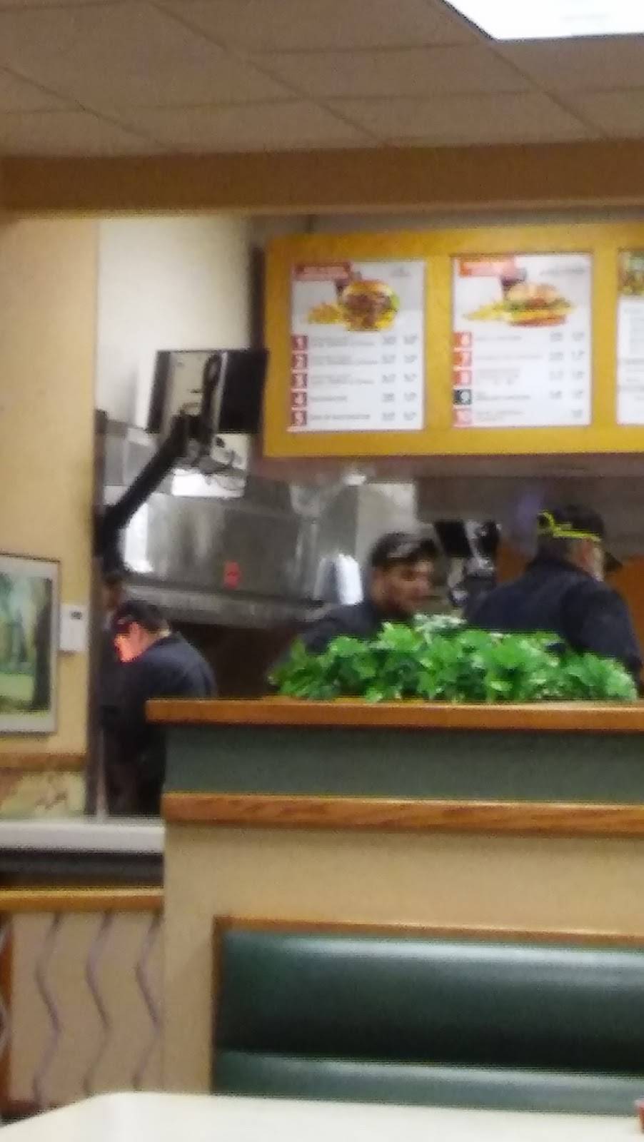 Wendys | restaurant | 102 Washington Towne Blvd, Edinboro, PA 16412, USA | 8147342921 OR +1 814-734-2921