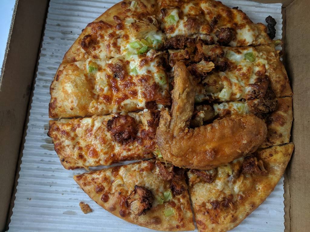 Roosters | restaurant | 1601 Greentree Blvd, Clarksville, IN 47129, USA | 8125903391 OR +1 812-590-3391