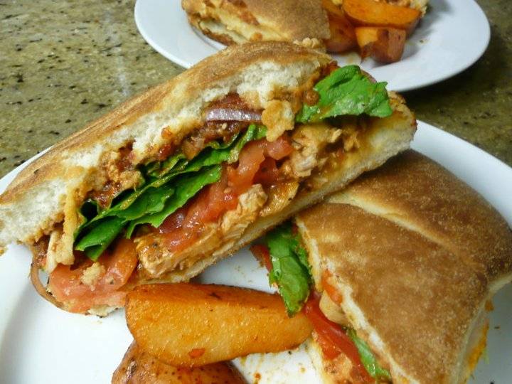 Cafe Romeos | restaurant | 2132 Wisconsin Ave NW, Washington, DC 20007, USA | 2023371111 OR +1 202-337-1111