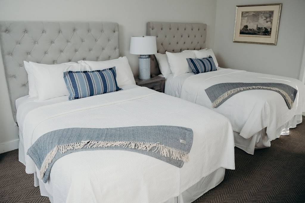 Briar Barn Inn |  | 101 Main St, Rowley, MA 01969, USA | 9786535323 OR +1 978-653-5323