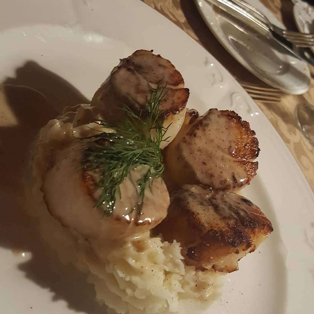 The Polo Lounge | restaurant | 1100 Jericho Turnpike, Westbury, NY 11590, USA | 5163337117 OR +1 516-333-7117