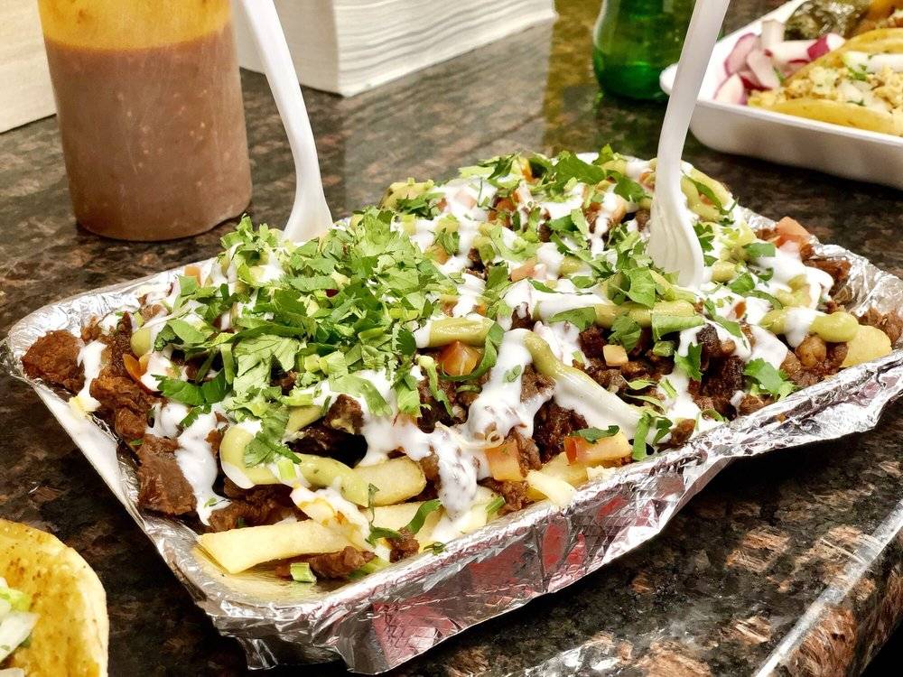 Panchos Tacos & Meat Shop | restaurant | 47752 W Pontiac Trail, Wixom, MI 48393, USA | 2489567828 OR +1 248-956-7828