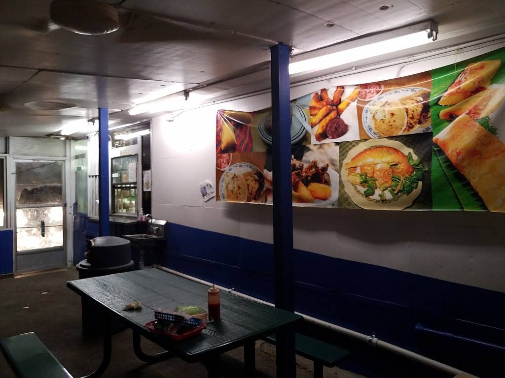 Pupuseria Emanuel | restaurant | 5822 Telephone Rd, Houston, TX 77087, USA | 7136449383 OR +1 713-644-9383