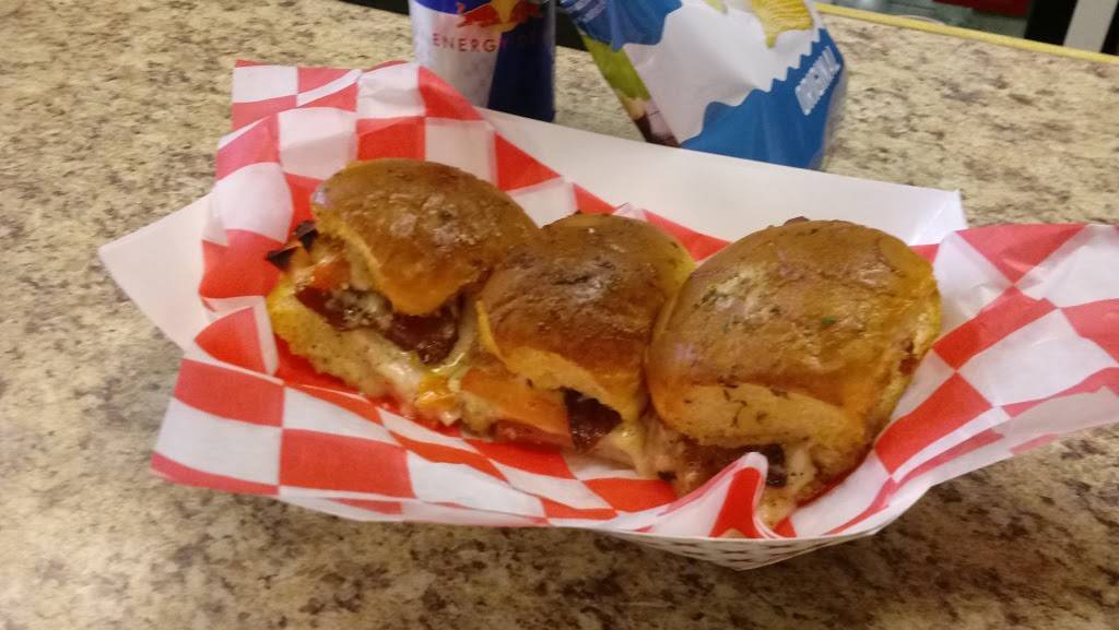 Red Men Club | restaurant | 211 E Main St, New Albany, IN 47150, USA | 8129445263 OR +1 812-944-5263