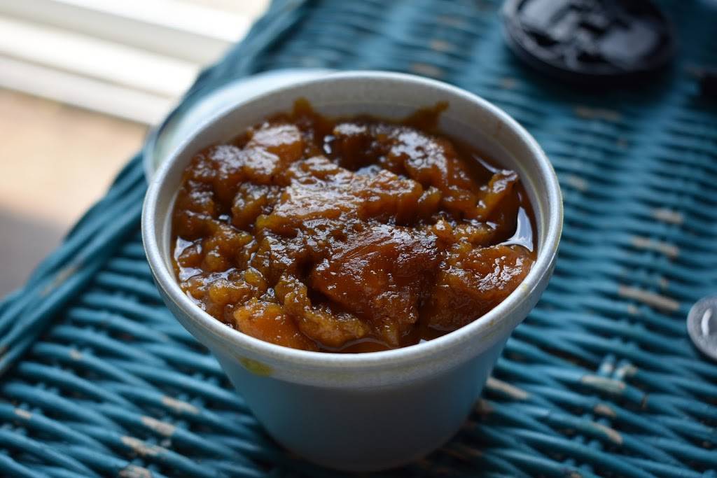 J & w Bar-B-Que | restaurant | 5644 Montgomery Rd, Cincinnati, OH 45212, USA | 5137310679 OR +1 513-731-0679