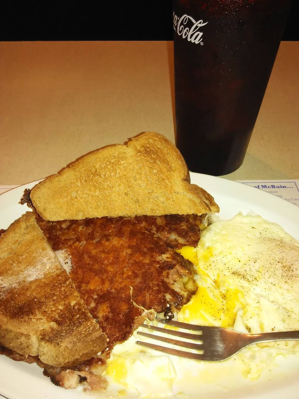 Lake City’s Family Diner | restaurant | 119 Main St, Lake City, MI 49651, USA | 2318398242 OR +1 231-839-8242