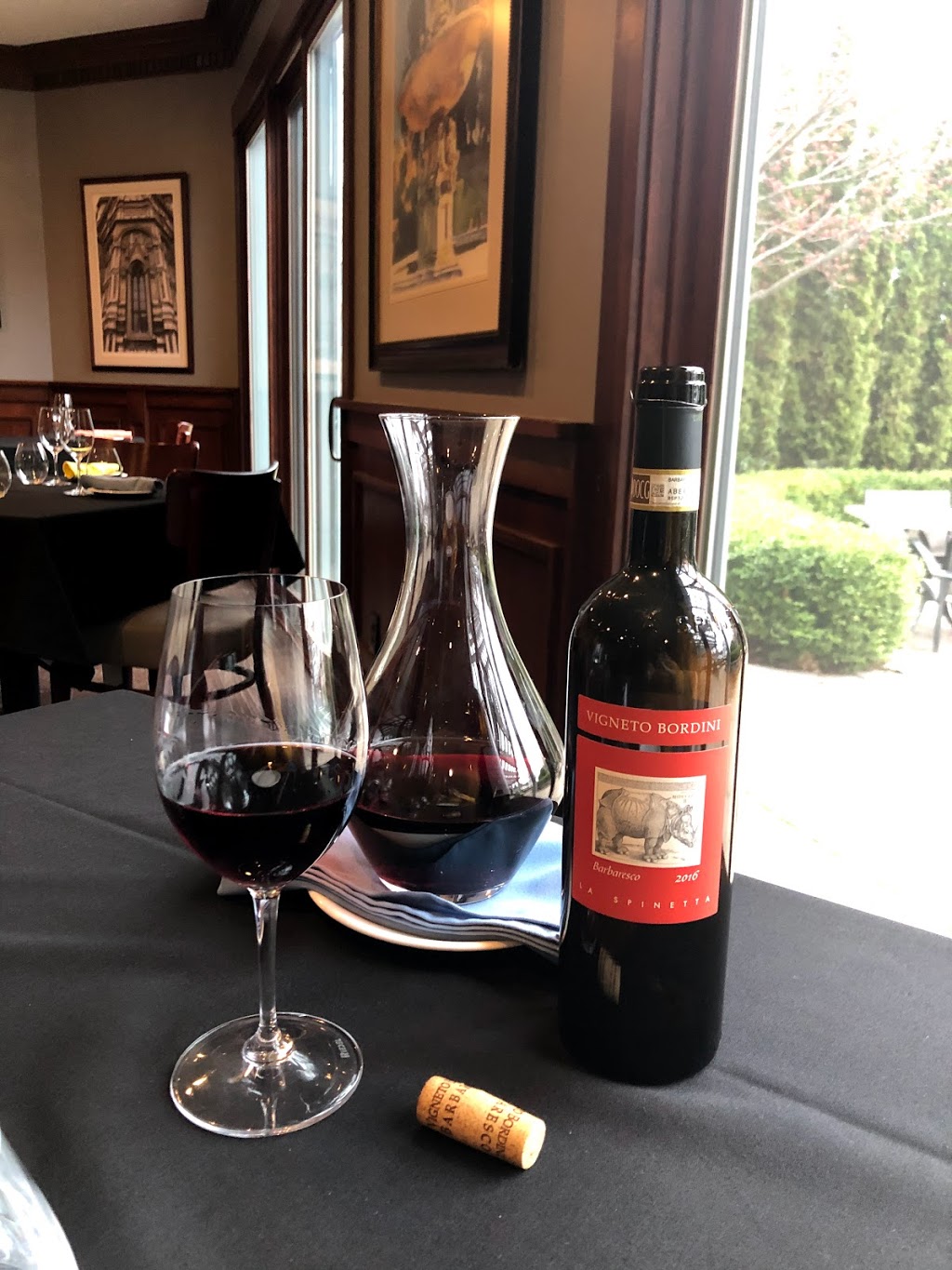 Nittolos Seafood & Social | restaurant | 104 Main St, Lake Leelanau, MI 49653, USA | 2319942400 OR +1 231-994-2400