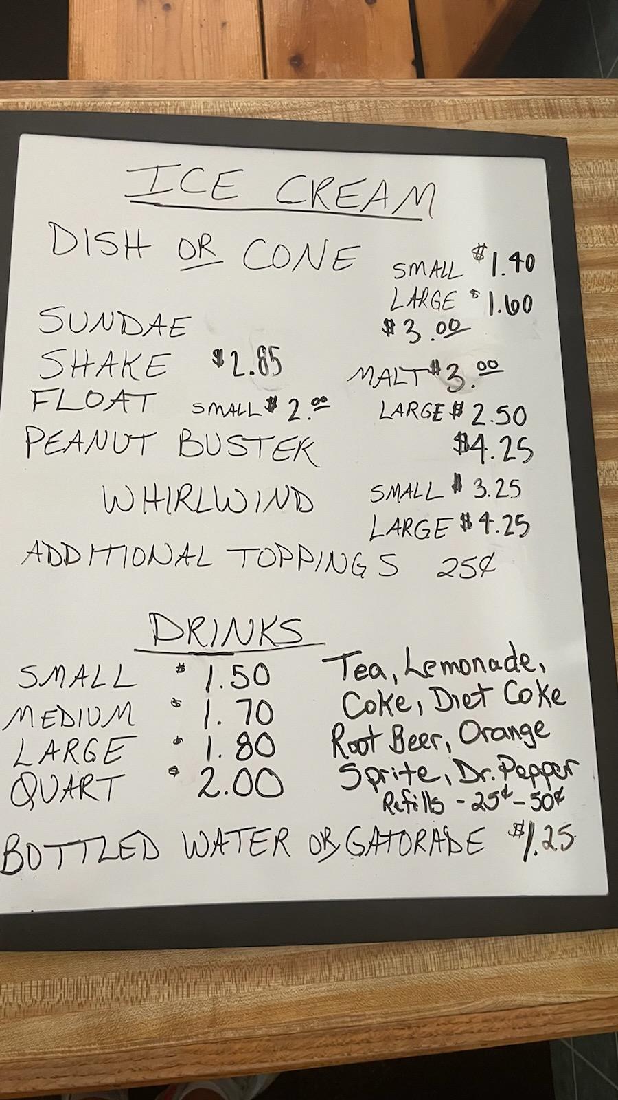 Dub Drive-In | restaurant | 1416 A St, Benkelman, NE 69021, USA | 3084232596 OR +1 308-423-2596