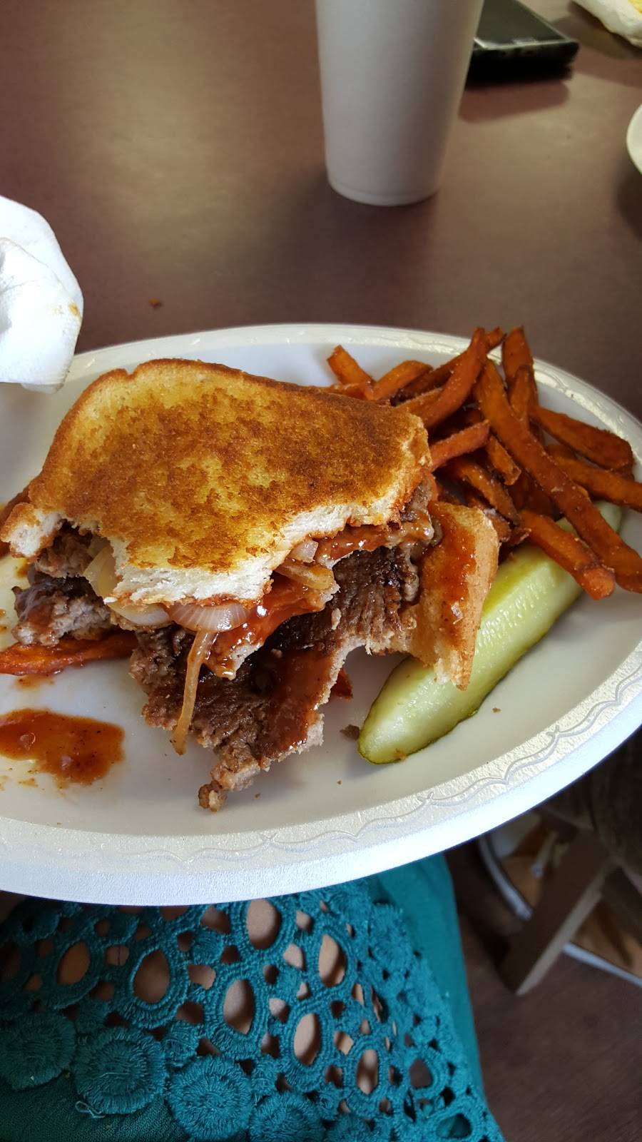 Hickory Cabin Seasoning Company | restaurant | 105 Joy St, Sevierville, TN 37862, USA | 8659082400 OR +1 865-908-2400