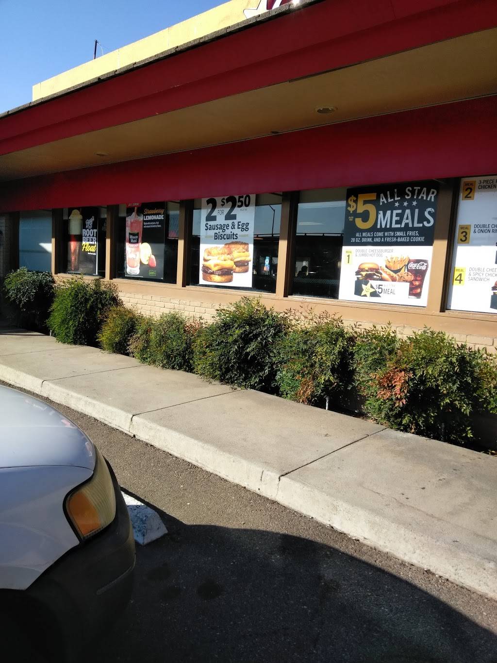 Carls Jr. | restaurant | 1400 V St, Merced, CA 95340, USA | 2093832952 OR +1 209-383-2952