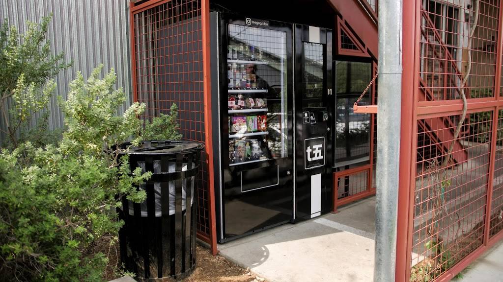 TEN Ramen | restaurant | 1888 Sylvan Ave, Dallas, TX 75208, USA | 9728034400 OR +1 972-803-4400