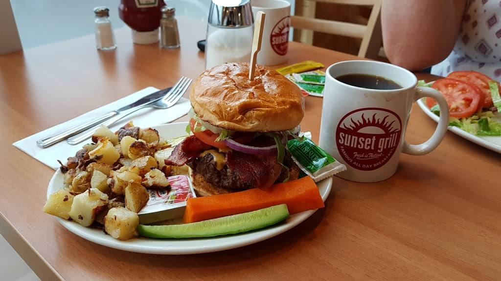 Sunset Grill | restaurant | 1005 Lansdowne St W #2, Peterborough, ON K9K 8N2, Canada | 7057490222 OR +1 705-749-0222