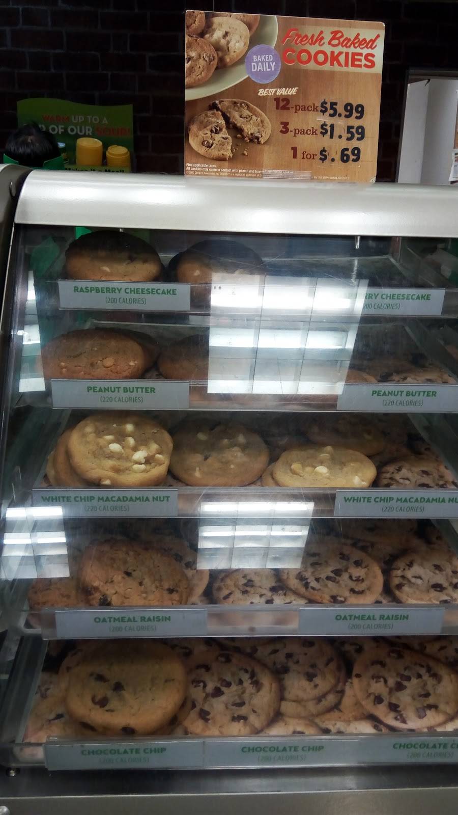 Subway | restaurant | 37 E 25th St, Baltimore, MD 21218, USA | 4106625762 OR +1 410-662-5762