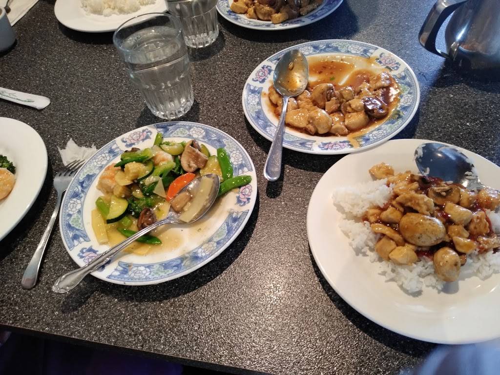 Panda Garden Restaurant | restaurant | 5500 Olympic Dr #104, Gig Harbor, WA 98335, USA | 2538582199 OR +1 253-858-2199