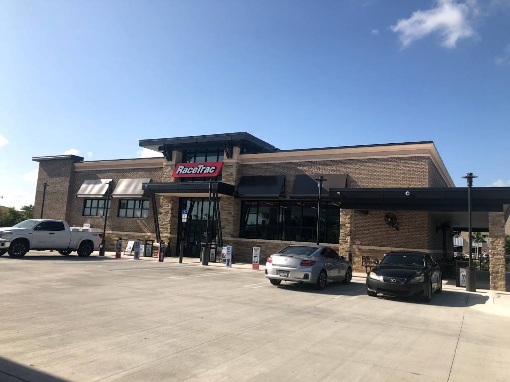 RaceTrac | bakery | 3310 NE 8th St, Homestead, FL 33033, USA | 3052481370 OR +1 305-248-1370