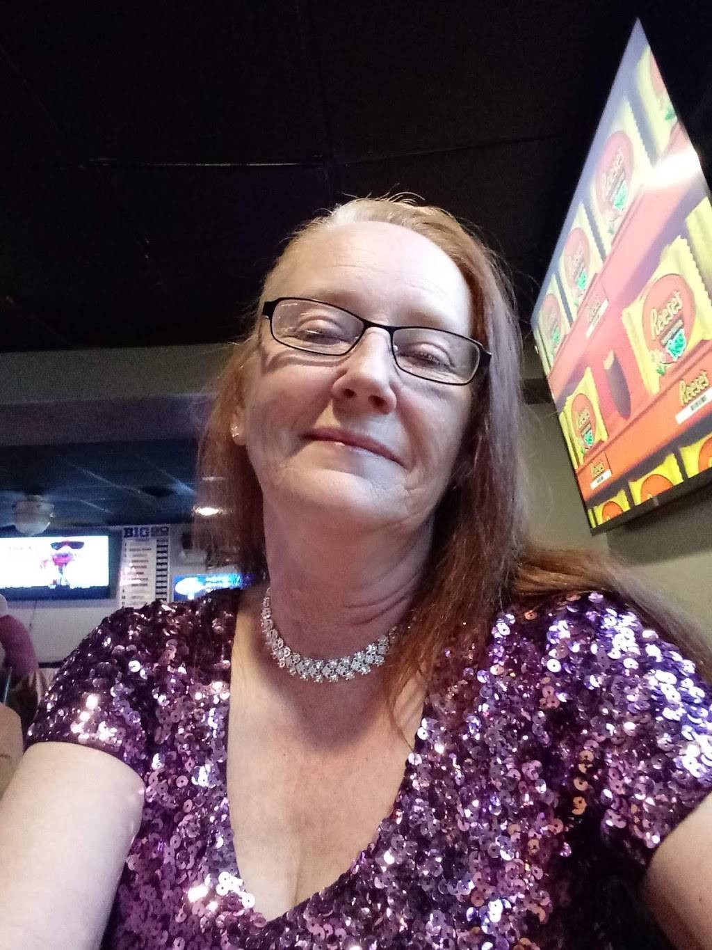 Riehle’s Neighborhood Bar and Grill | restaurant | 1301 Union St, Lafayette, IN 47904, USA | 7657426300 OR +1 765-742-6300