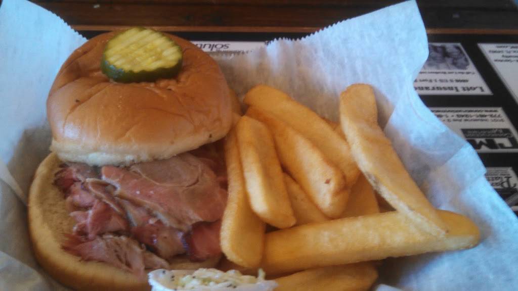 Moonswiners Bar-B-Q | meal takeaway | 3900 Okeechobee Rd, Fort Pierce, FL 34947, USA | 7724646766 OR +1 772-464-6766