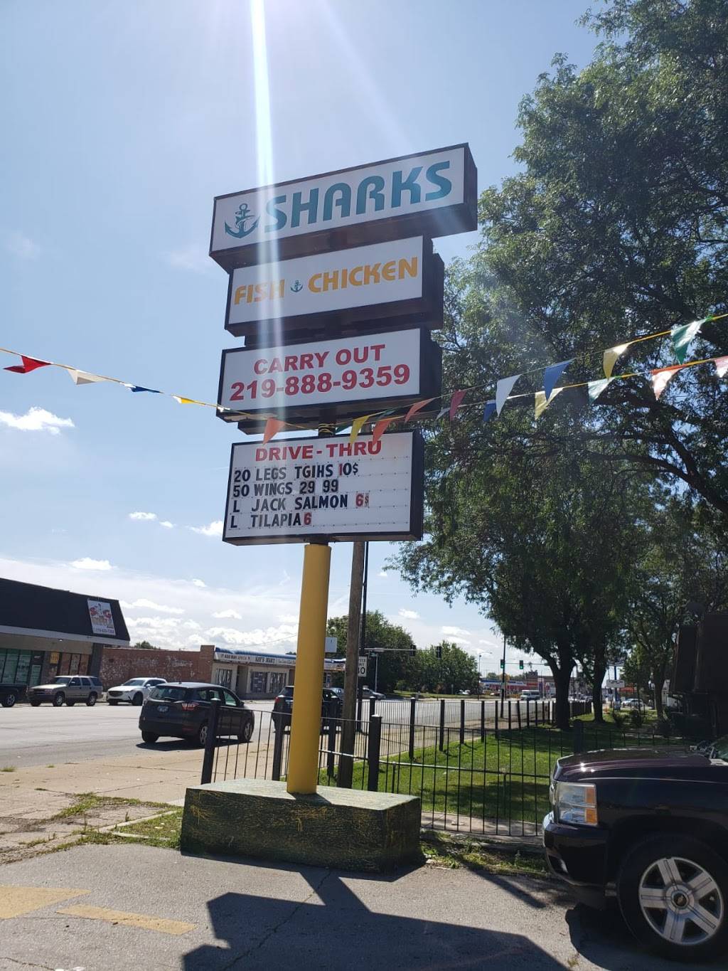 Sharks fish&chicken | restaurant | 1200 Broadway, Gary, IN 46407, USA | 2198889359 OR +1 219-888-9359