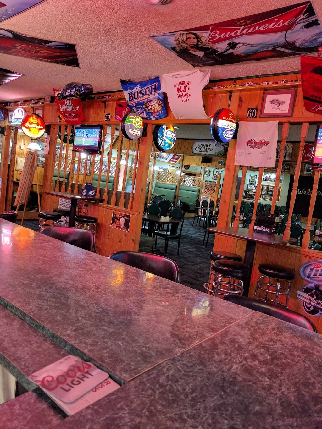 K Js Refuge Bar & Grille | restaurant | 26211 184th St, Big Lake, MN 55309, USA | 7632637488 OR +1 763-263-7488