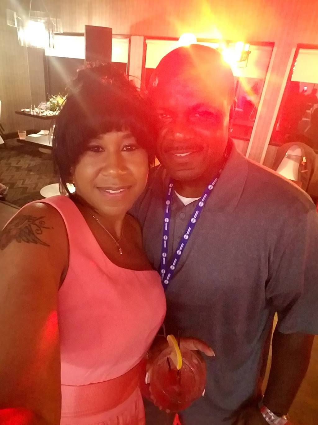 Anchorage Restaurant | restaurant | 4700 N Port Washington Rd, Milwaukee, WI 53212, USA | 4149624710 OR +1 414-962-4710