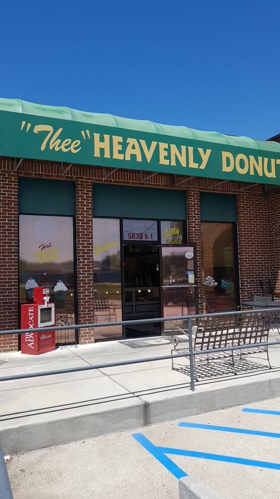Thee Heavenly Donut | restaurant | 5830 S Sherwood Forest Blvd, Baton Rouge, LA 70816, USA | 2253680090 OR +1 225-368-0090