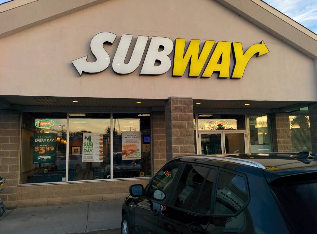Subway | restaurant | 425 University Ave J, Waterloo, ON N2K 4C9, Canada | 5195702567 OR +1 519-570-2567