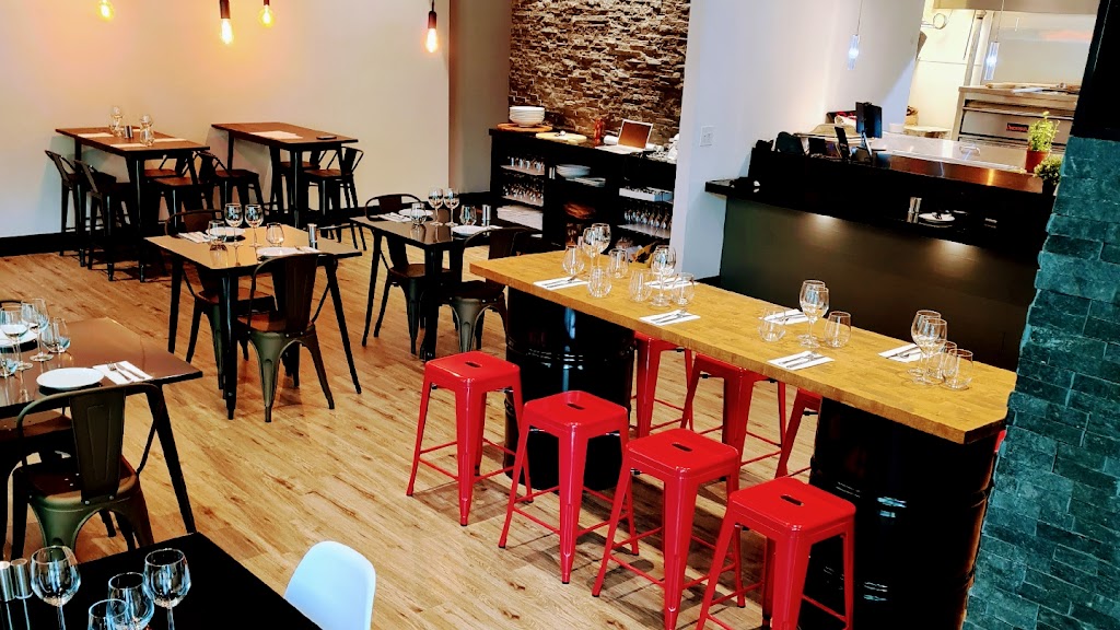 Whatzzapp | restaurant | 9059 SW 73rd Ct, Miami, FL 33156, USA | 7865367088 OR +1 786-536-7088