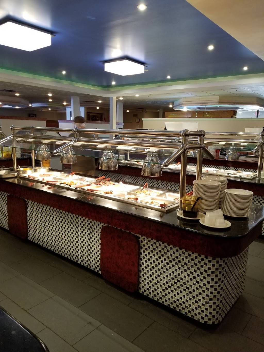 Continental Restaurant & Bar | restaurant | 509 High St, Somersworth, NH 03878, USA | 6037433868 OR +1 603-743-3868